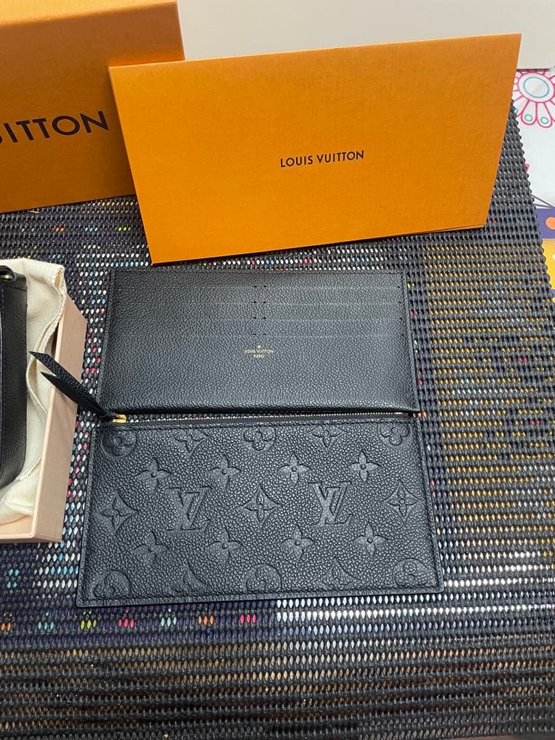 LOUIS VUITTONフェリシーチェーンウォレット