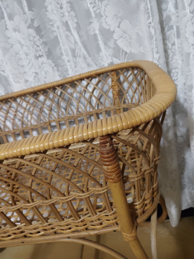 ラタン製バスケット