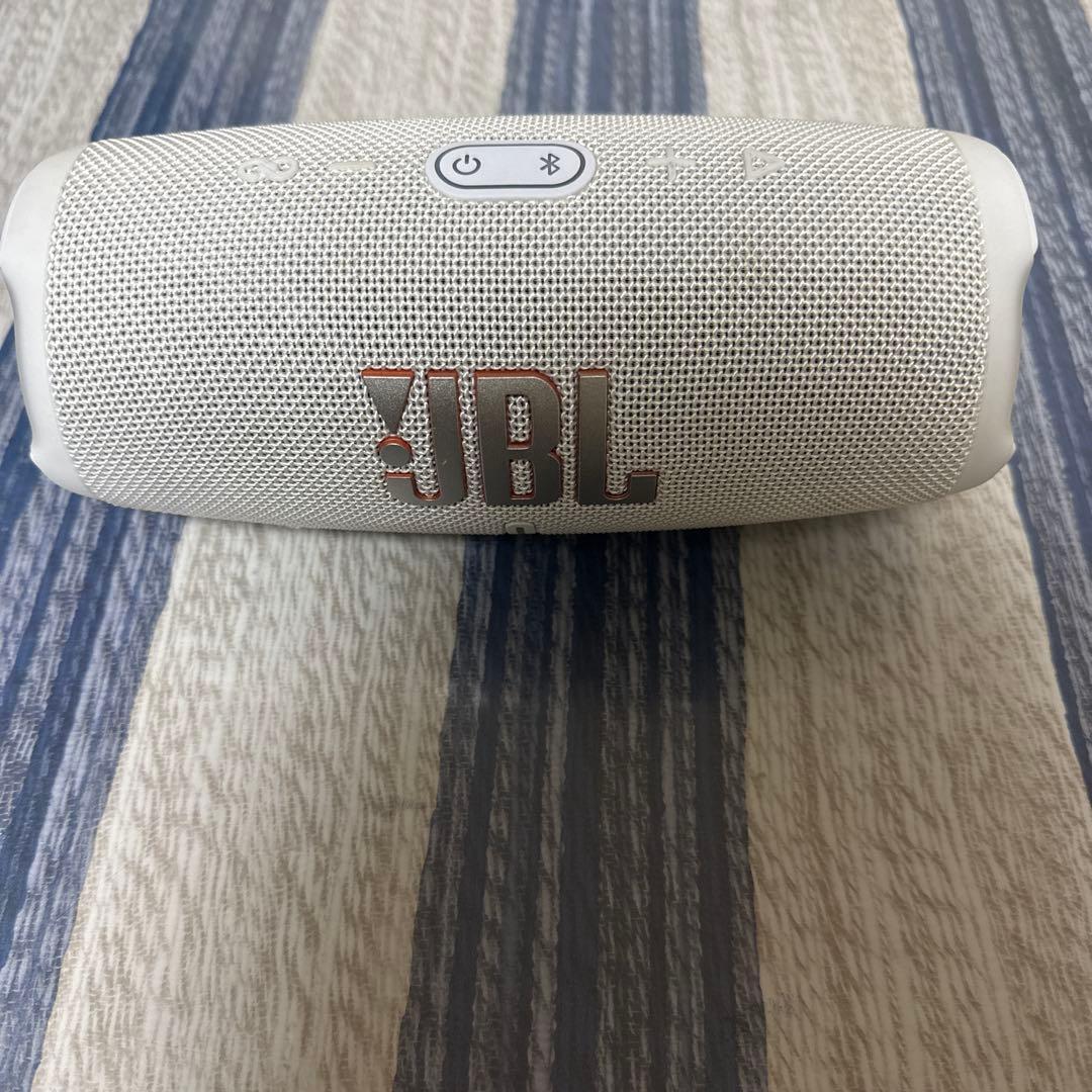 JBL Charge 5 スピーカー ホワイト