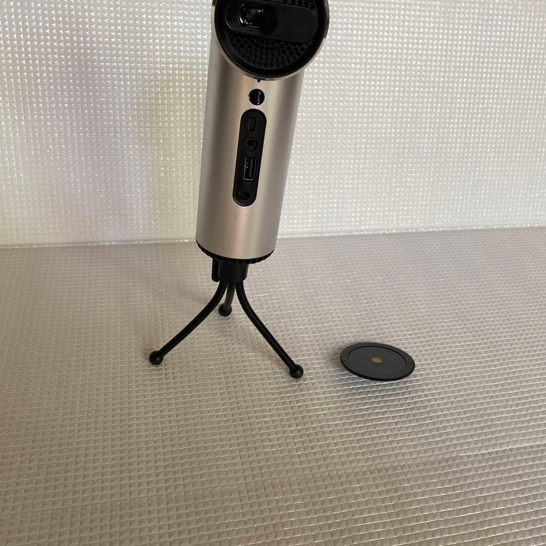 モバイルプロジェクター X-01 本体 充電器・取扱説明書・収納袋付き