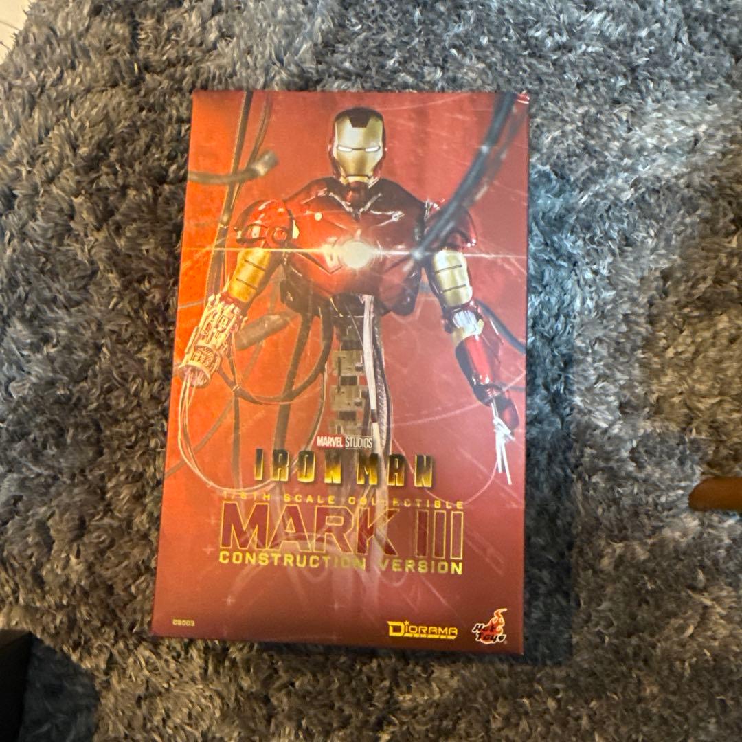 アイアンマン マーク3 コンストラクションバージョン　ホットトイズ