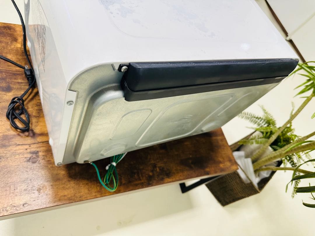 ホワイトオーブンレンジ デジタル表示TOSHIBA 石窯ドーム30L