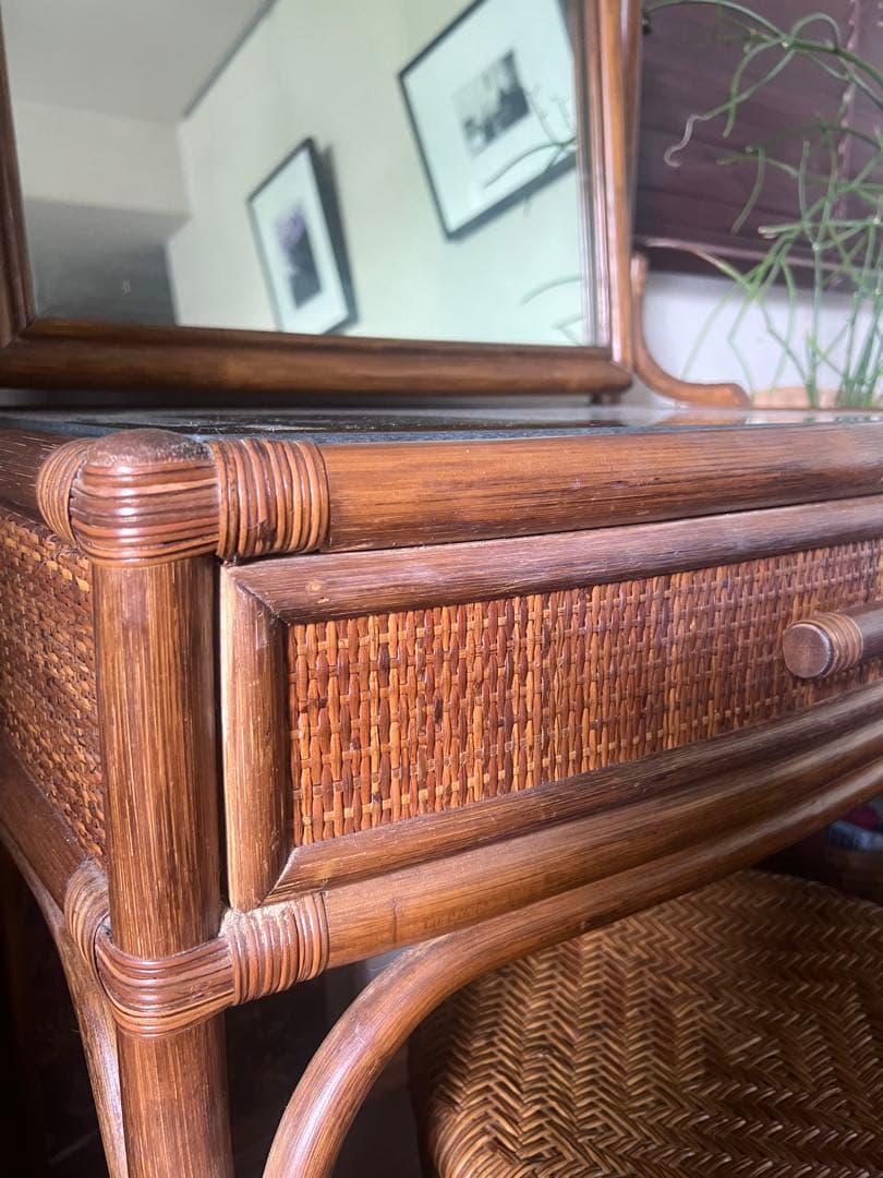 【トマトさん専用】梱包・発送たのメル便　ラタン製 ビンテージ ドレッサー