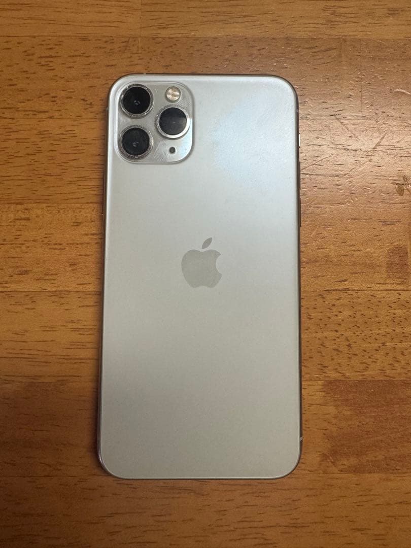 Apple iPhone 11 Pro シルバー 本体 ジャンク品？