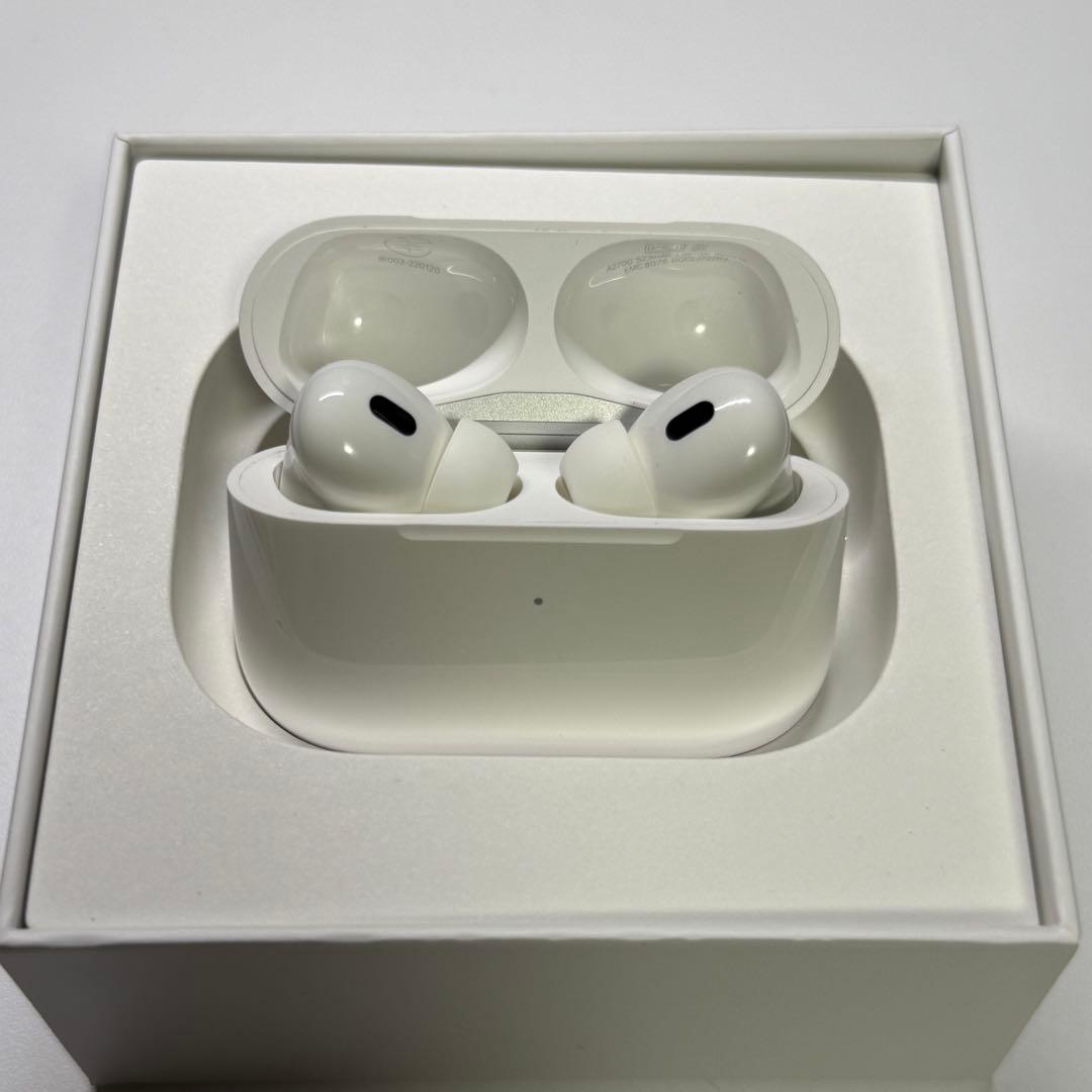 AirPods Pro2 第二世代　本体 付属品完備　充電ケーブル未使用