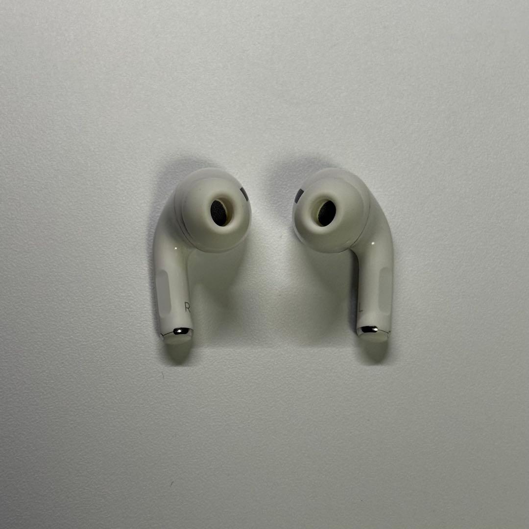 AirPods Pro2 第二世代　本体 付属品完備　充電ケーブル未使用