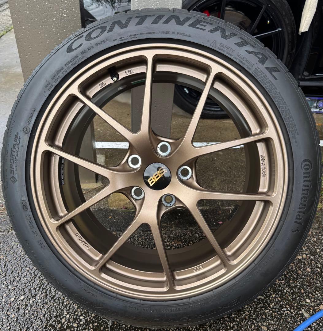 BBS RIA 033 18x8.5 48 5/114.3とコンチネンタルタイヤ
