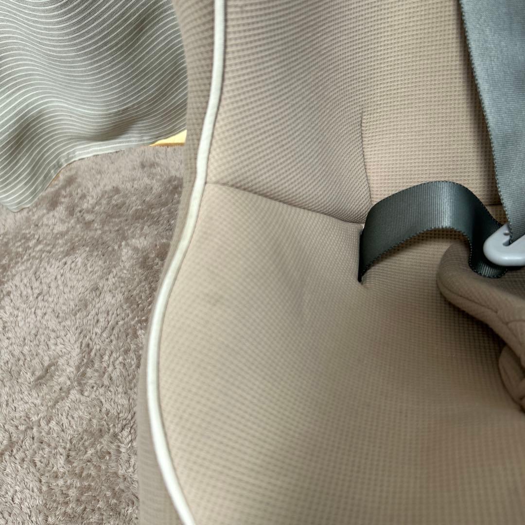 コンビ　 チャイルドシート ヘーゼルナッツ