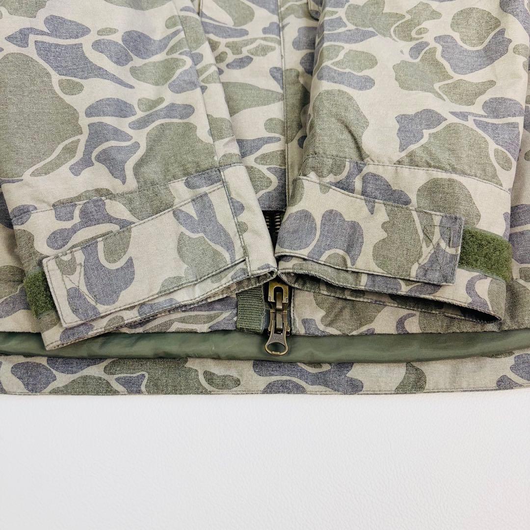 2541【美品】バートン スノボウェア ジャケット レディース 迷彩 カモフラ