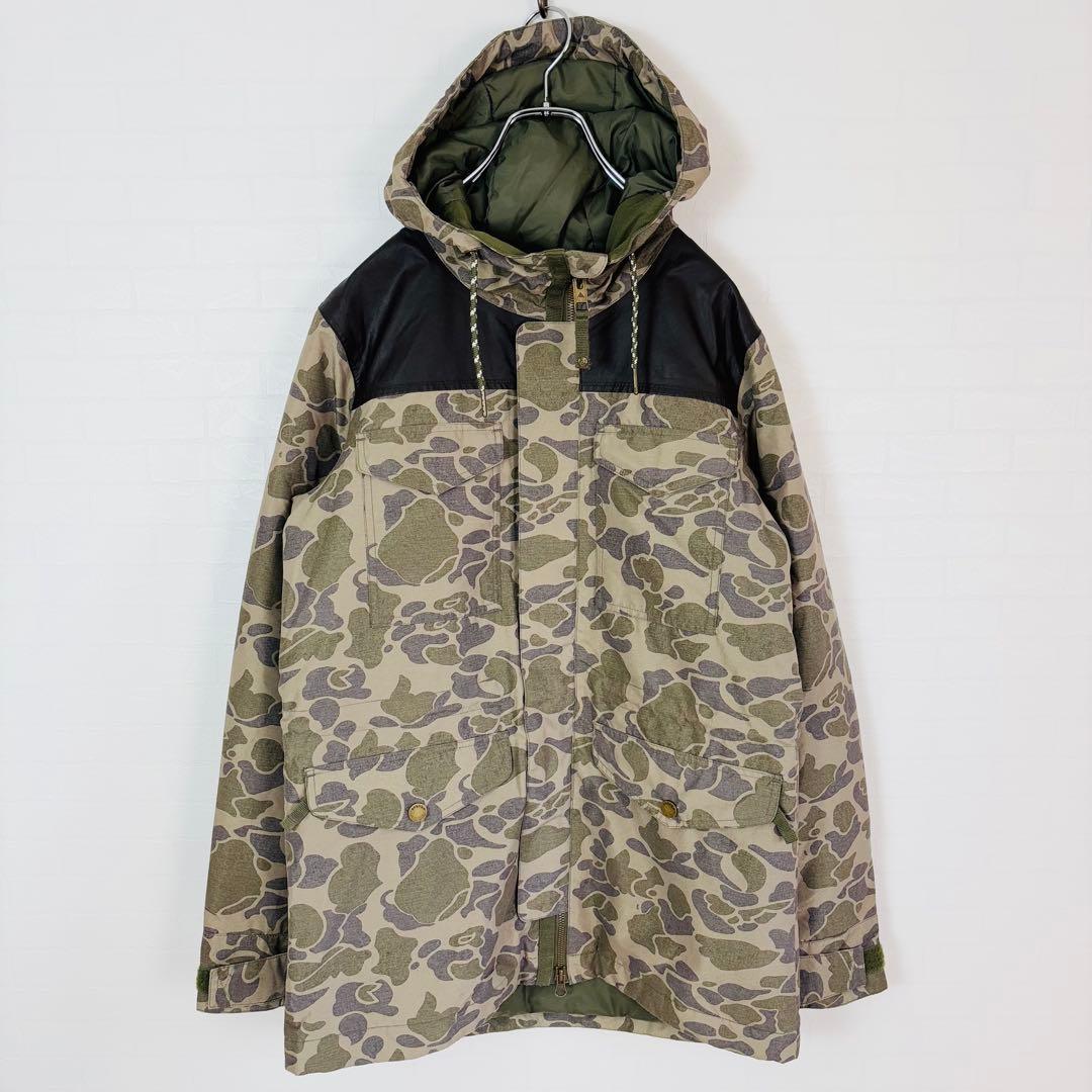 2541【美品】バートン スノボウェア ジャケット レディース 迷彩 カモフラ