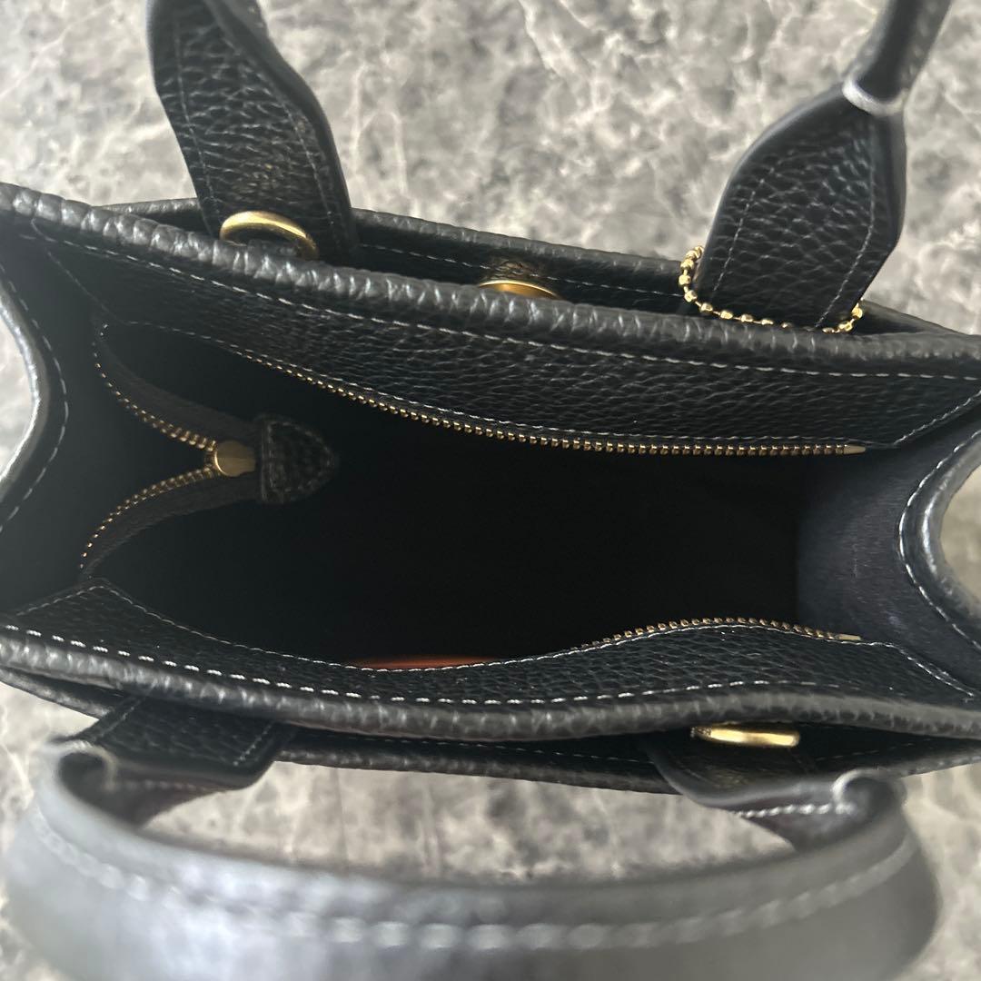 COACH ミニトートバッグ ショルダーストラップ付き ブラック
