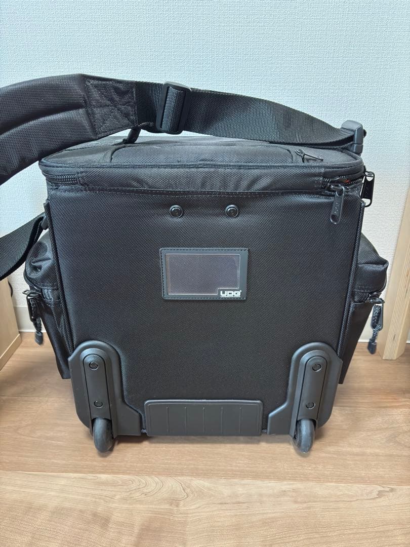 UDGレコードバッグ　UltimateSlingBagTrolleyDeLuxe