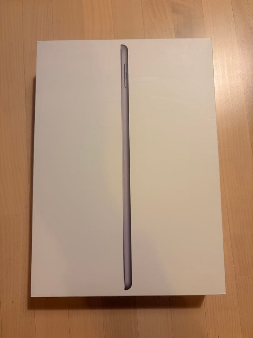 Apple iPad (第5世代) 128GB シルバー Wifiモデル