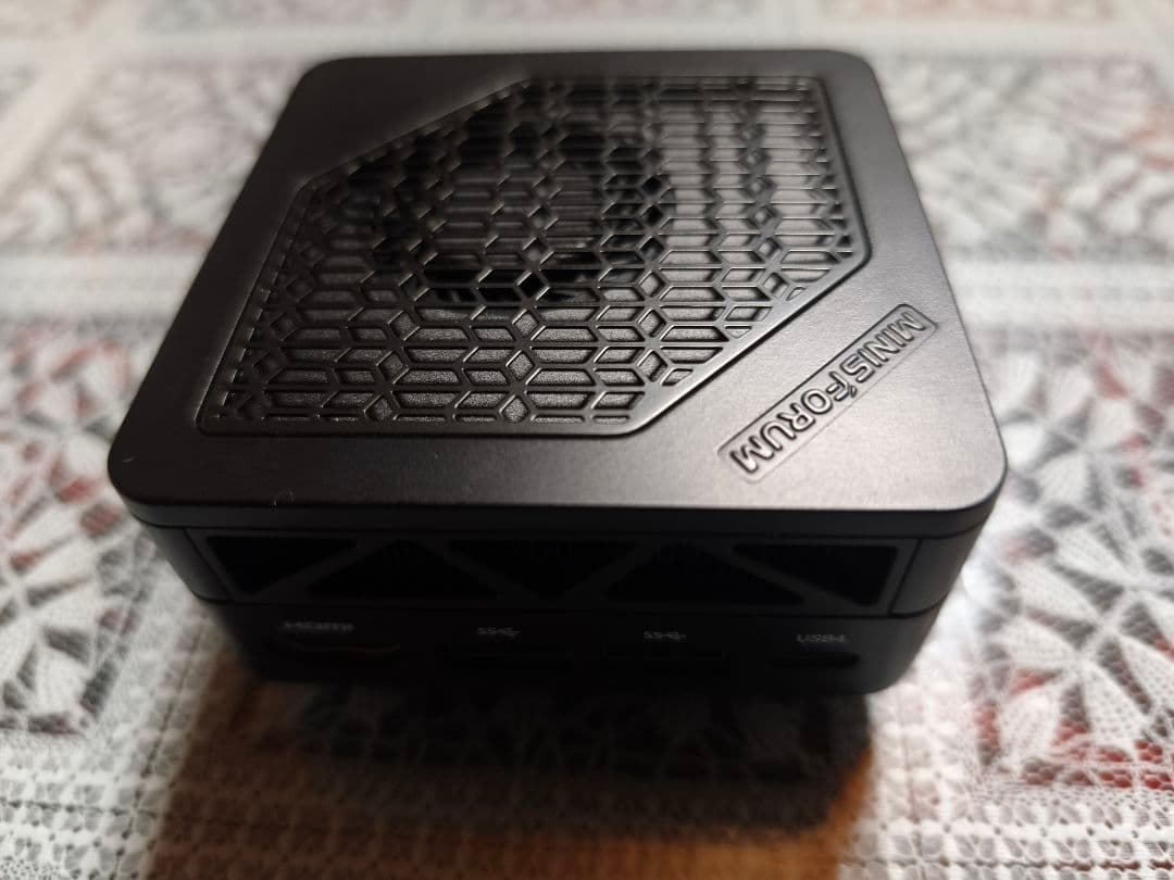 MinisforumミニPC EM780