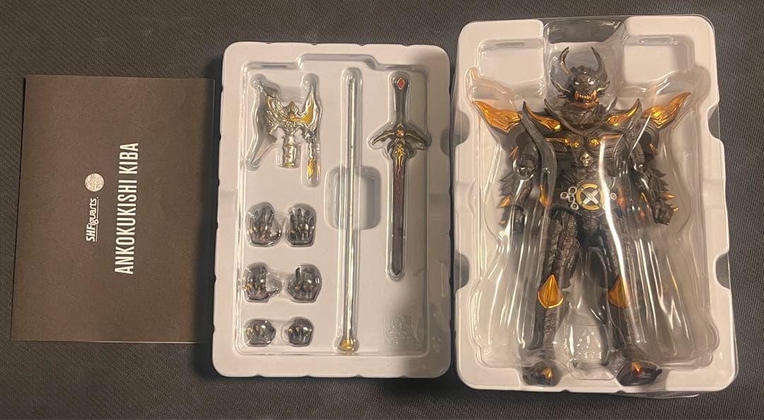 s.h.フィギュアーツ 真骨彫製法　暗黒騎士キバ