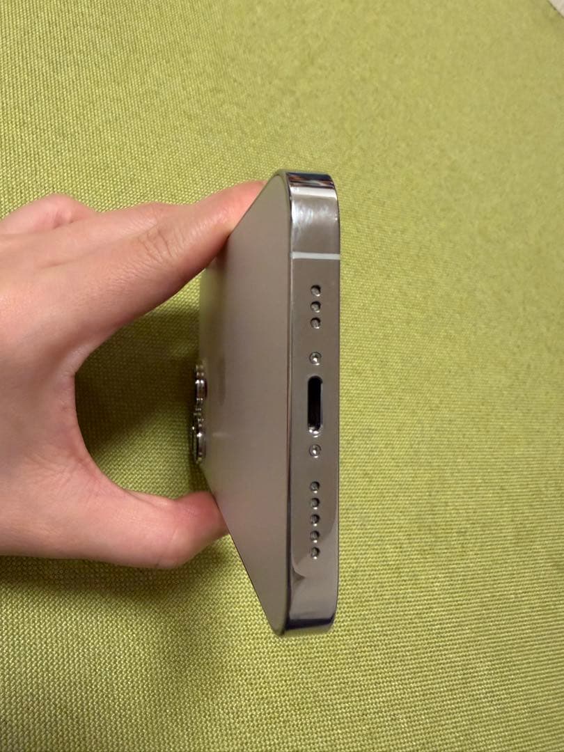 【傷なし美品】iPhone13 Pro 256GB　90% SIMフリー