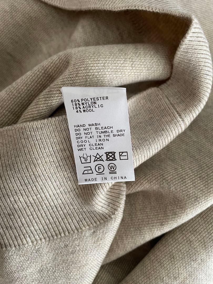 NOBLE／接結タック編みフードプルオーバー