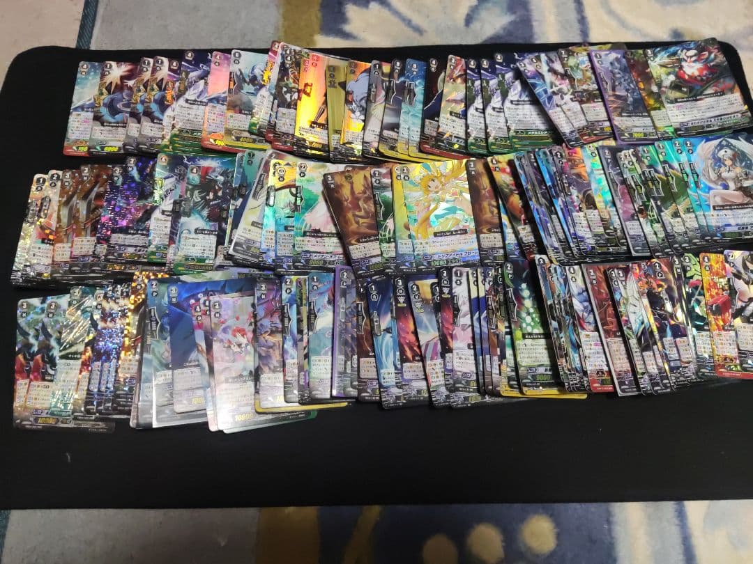 ヴァンガード　引退品　ホイル1000枚超え　sp 未開封等あり