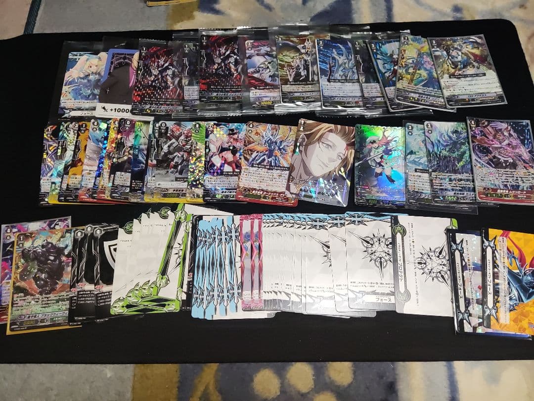 ヴァンガード　引退品　ホイル1000枚超え　sp 未開封等あり