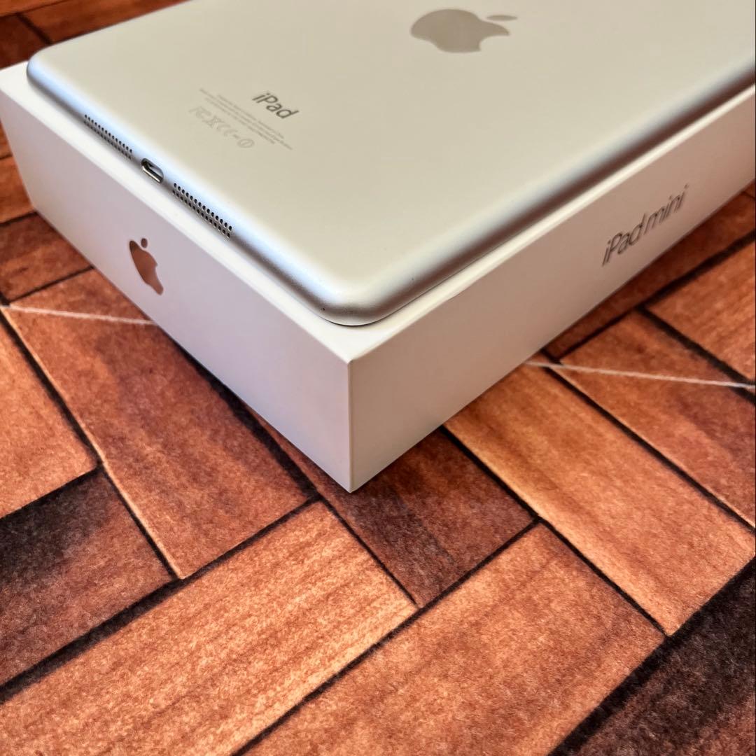 【美品】Apple iPad mini1 Wi-Fi 16GB
