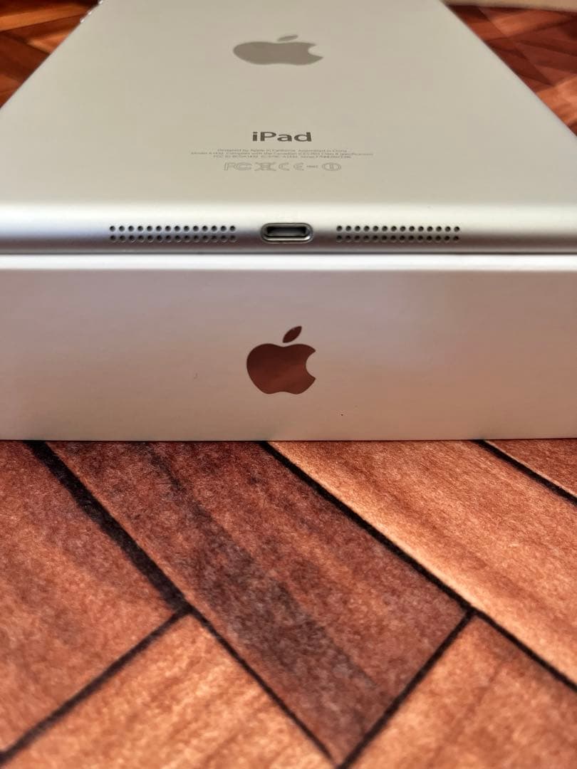 【美品】Apple iPad mini1 Wi-Fi 16GB