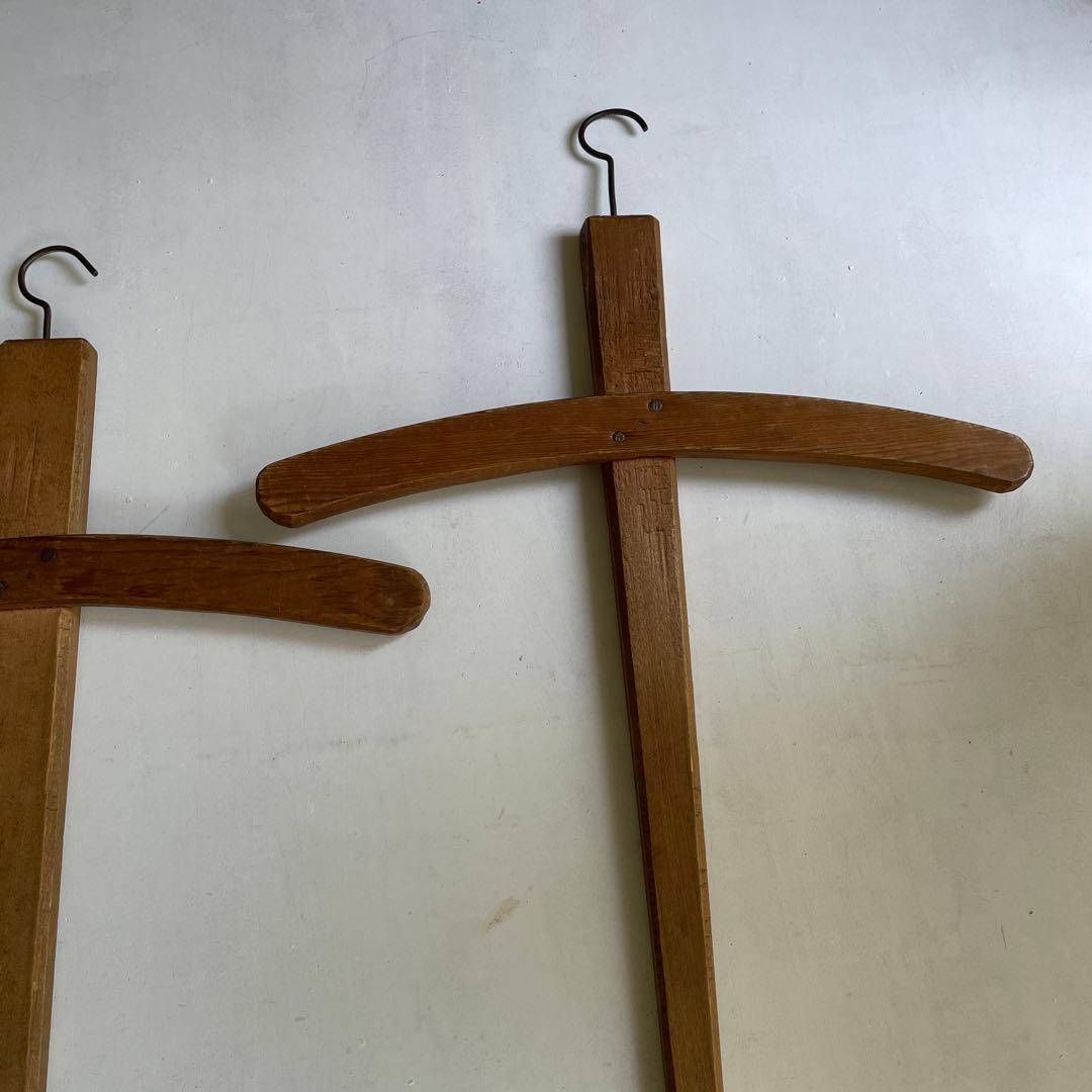 フランスアンティーク　クロスハンガー　2本　おまけ付き