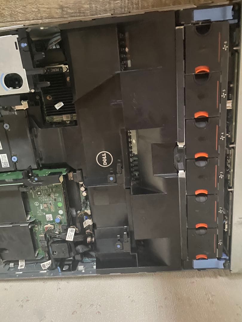 dell r730xdサーバーriserやカギ、idracライセンス付き