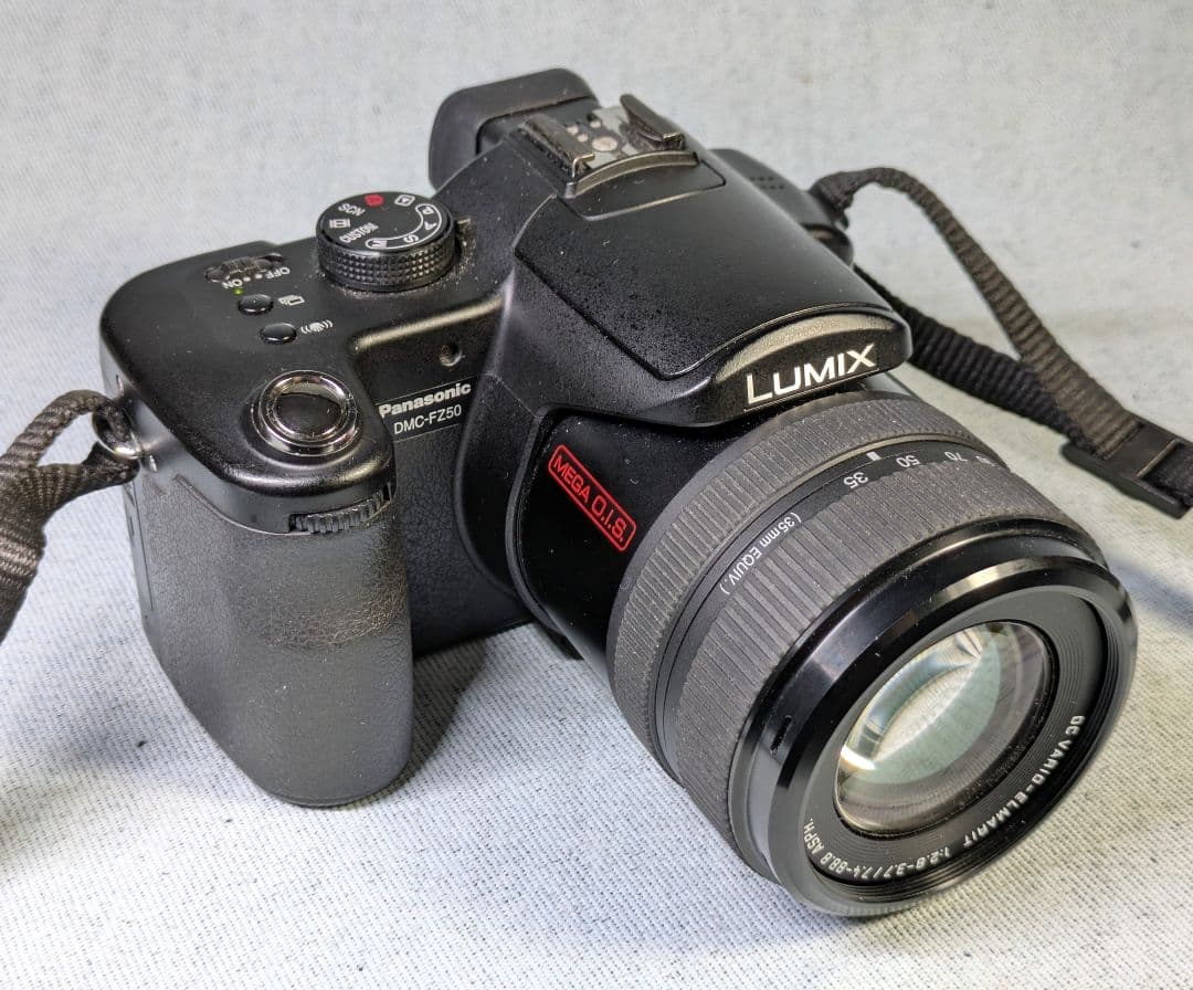 【古いけどキレイ】⚫PanasonicデジタルカメラLUMIX FZ50