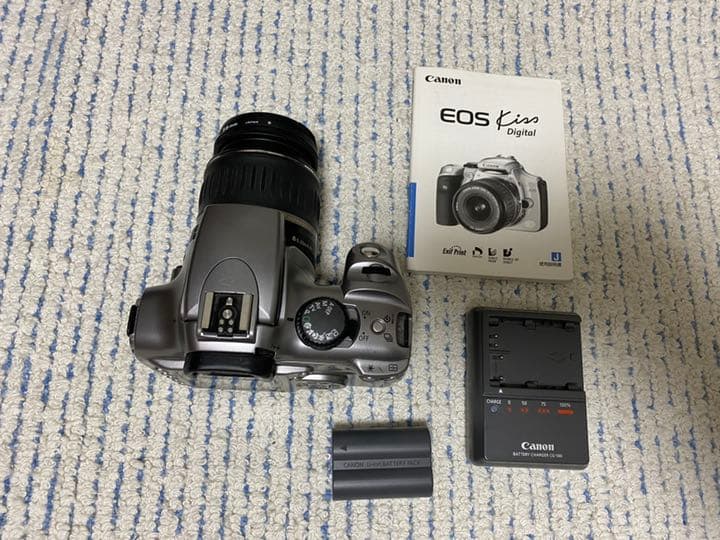 EOS kiss カメラ 一眼 本格 初心者向け