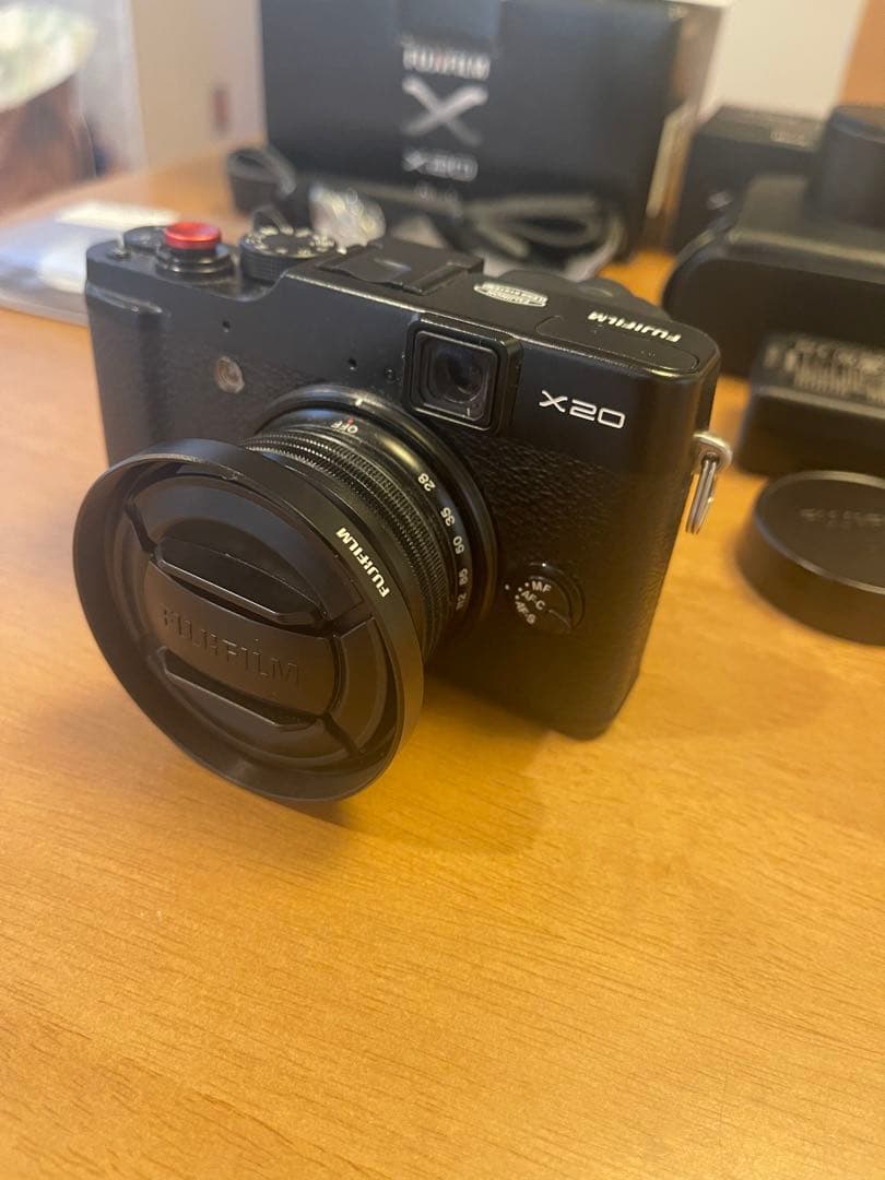 富士フイルム　Fujifilm X20 ブラック 本体　オプション多数　美品