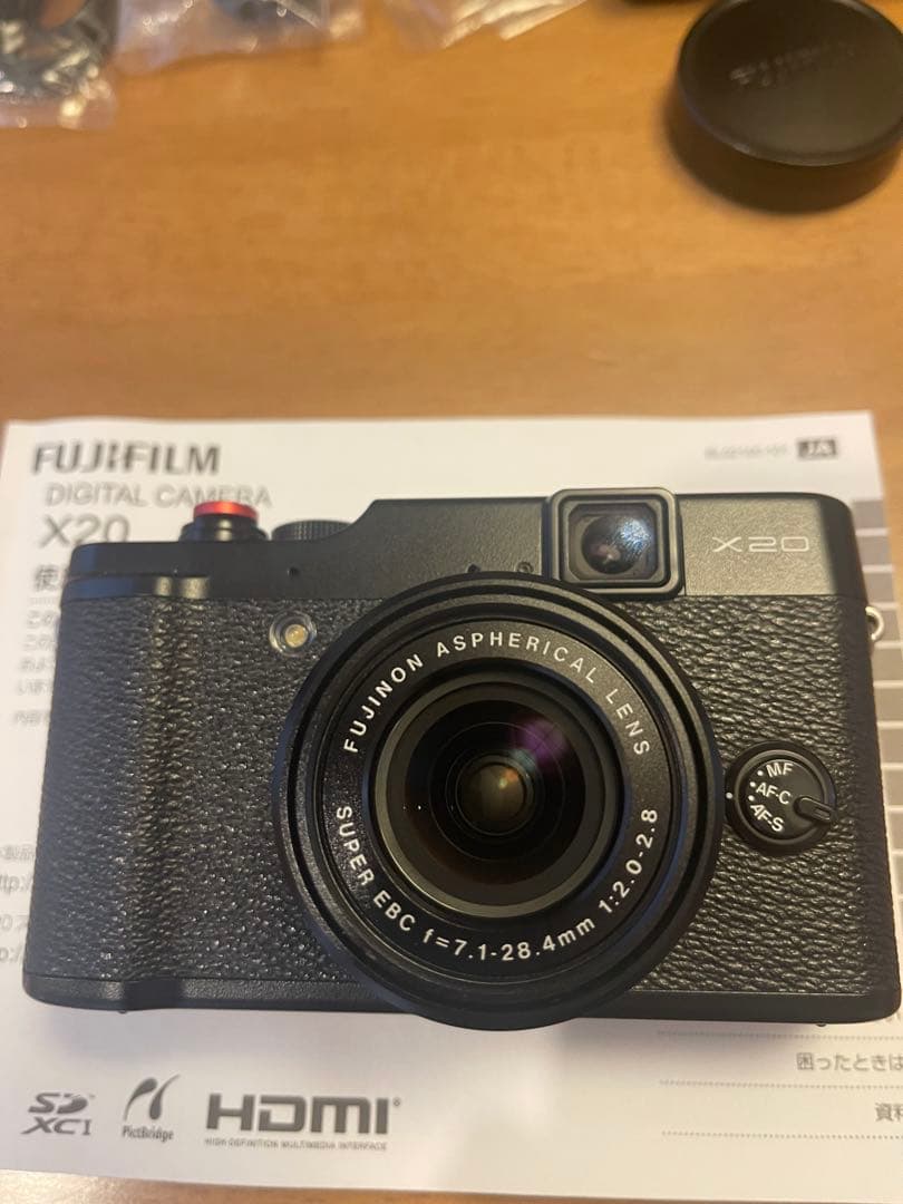 富士フイルム　Fujifilm X20 ブラック 本体　オプション多数　美品