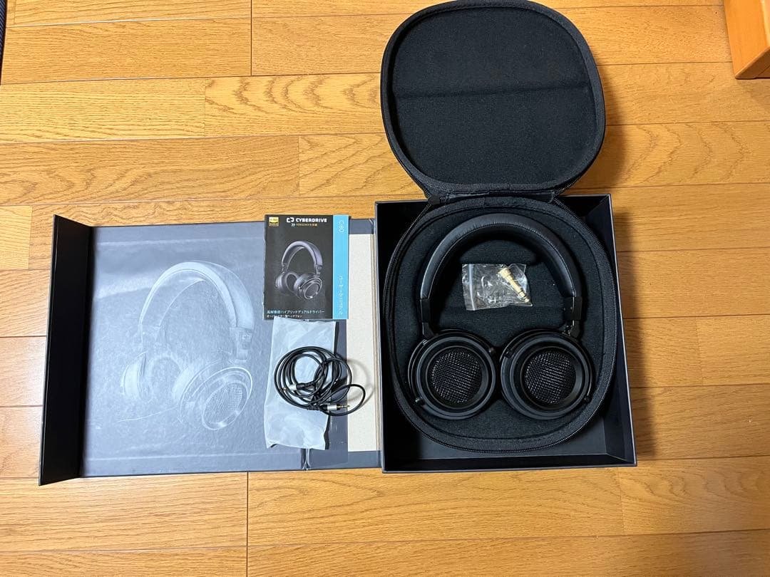 CYBERDRIVE C-80 ハイレゾヘッドフォン