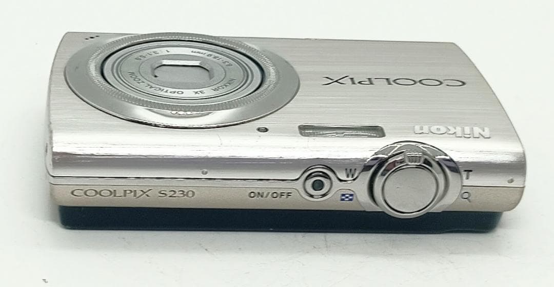 Nikon COOLPIX S230 デジタルカメラ Silver 充電器付き