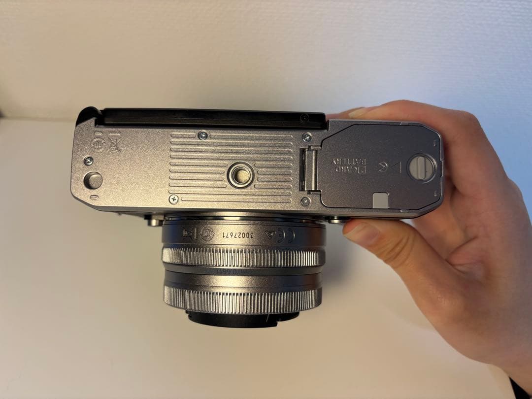 【値下げ】【美品】Nikon Z fc ミラーレスカメラ シルバー レンズキット