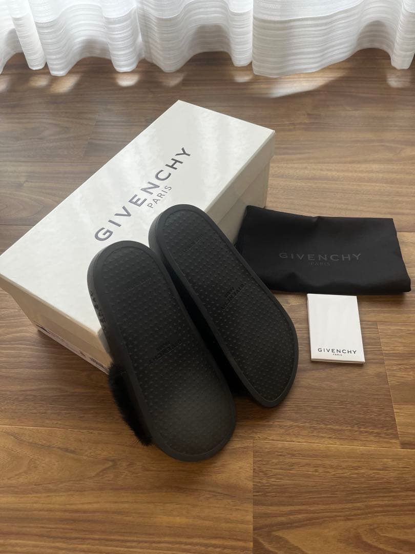 ジバンシィブラックミンクミュール36美品