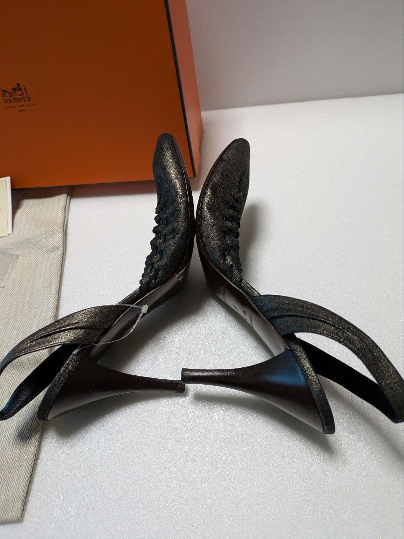 HERMESブロンズサンダル表記37