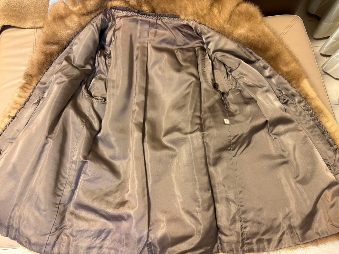 ベージュ ミンク　立ち襟ファーコート