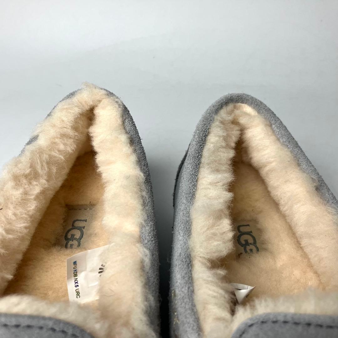 【未使用】UGG ANSLEY アンスレー　モカシン　フラットシューズ　25