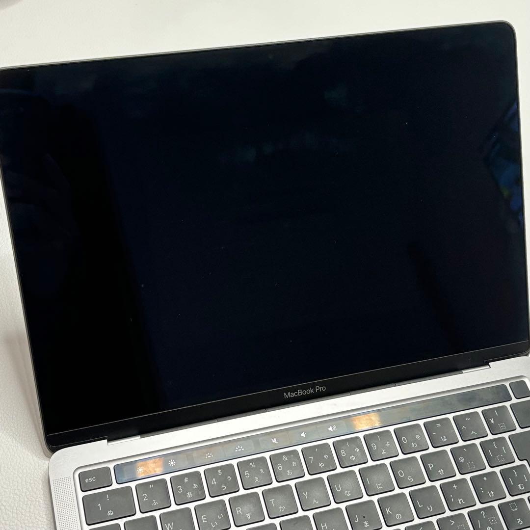 Macbook Pro メモリ16GB SSD512Gb 13インチ　シルバー