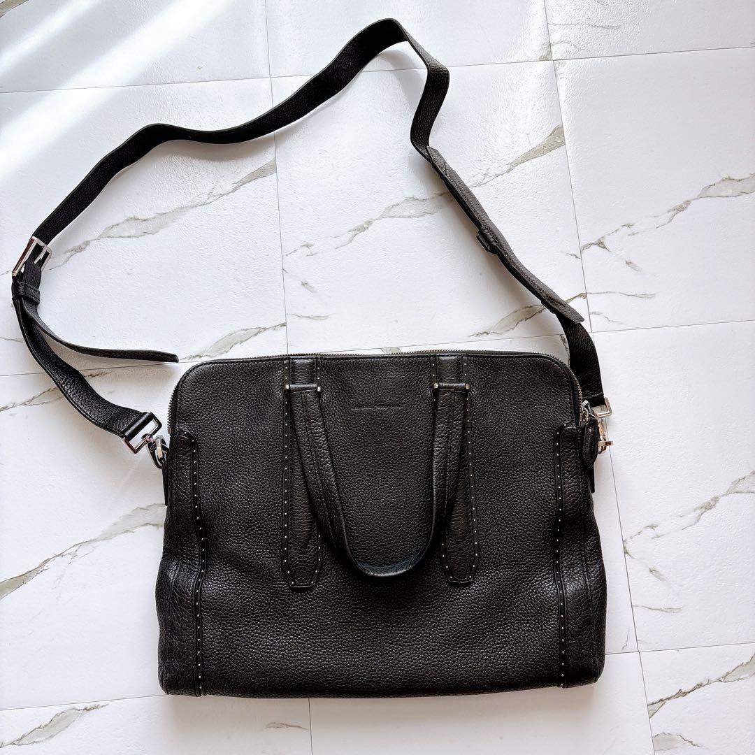 【Salvatore Ferragamo】 ショルダー付 本革ブリーフケース