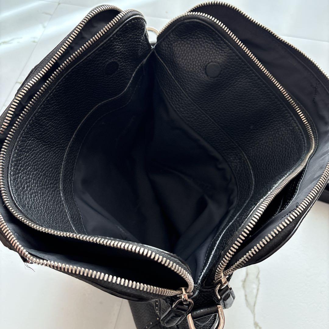 【Salvatore Ferragamo】 ショルダー付 本革ブリーフケース