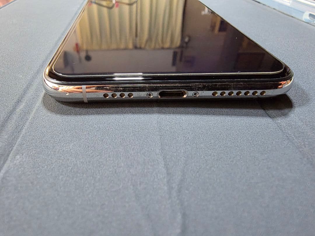 iPhone XS Max 256GB SIMロック解除済み SIMフリー