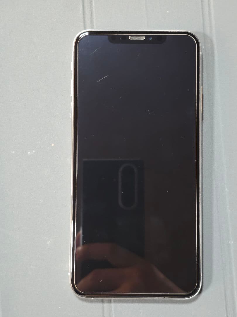 iPhone XS Max 256GB SIMロック解除済み SIMフリー