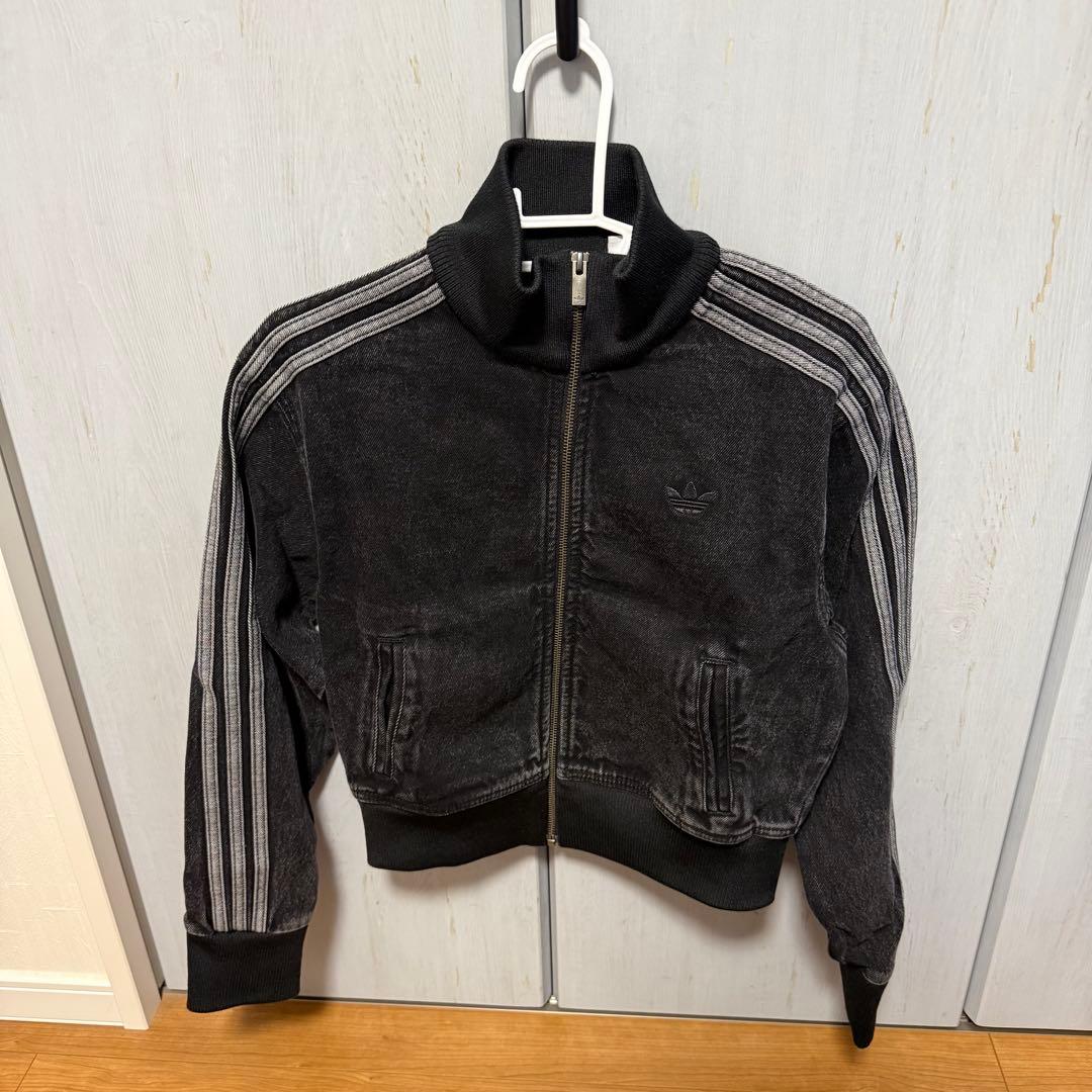 adidas デニム トラックトップ