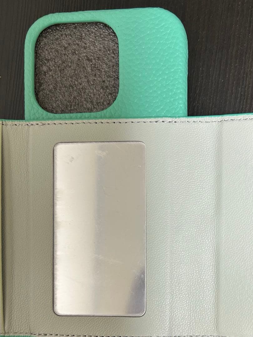 鈴木亜美さん iPhone16proケースとストラップ2点セット