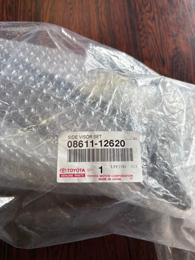 トヨタ サイドバイザーセット 08611-12620