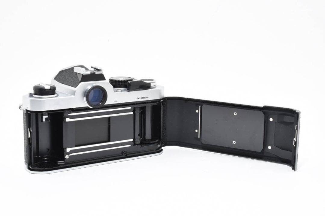 ニコン　Nikon FM シルバー ボディ ≪露出計OK 電池交換済≫ 1818