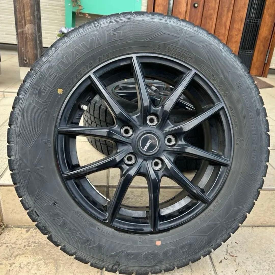 スタッドレスタイヤ　ホイールセット 195/65R15