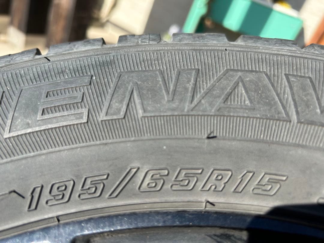スタッドレスタイヤ　ホイールセット 195/65R15