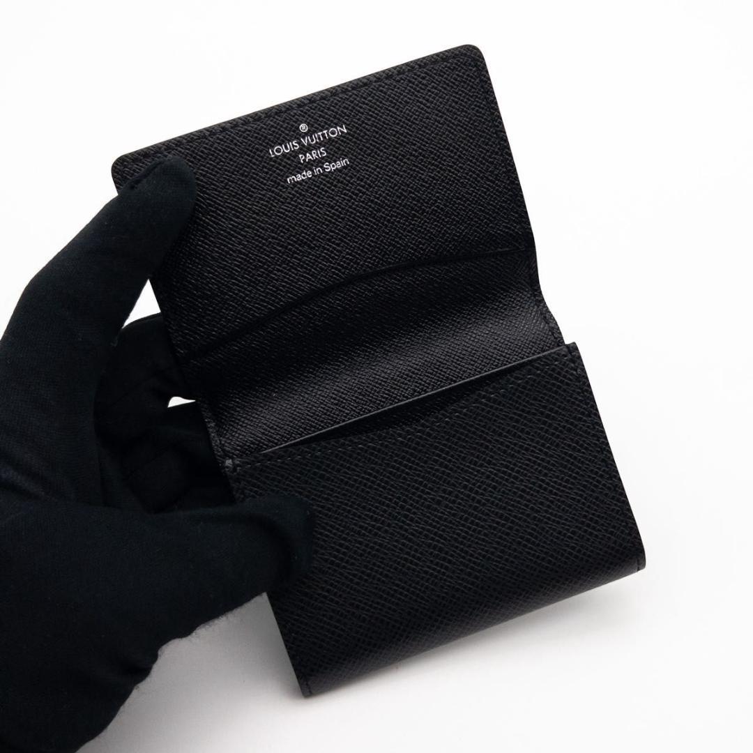 【極美品】ルイヴィトン　アンヴェロップカルトドゥヴィジット　名刺入れ　タイガ　黒